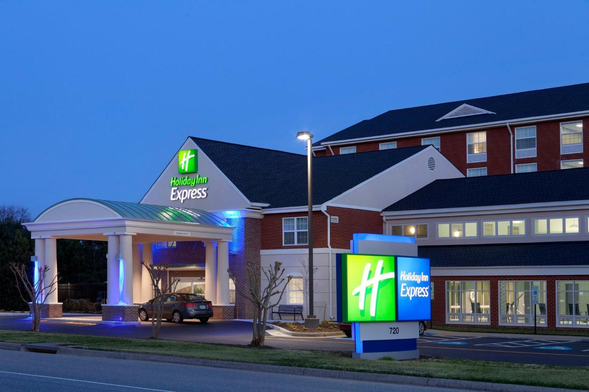 Holiday Inn Express Williamsburg North, An Ihg Hotel Bagian luar foto